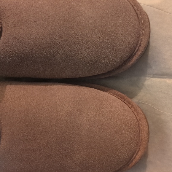 Womañs Bearpaw Demi Fashion Boot - Picture 7 of 10